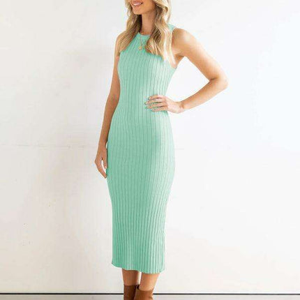 Chic Sleeveless Ribbed Bodycon Dress with Modern Elegance