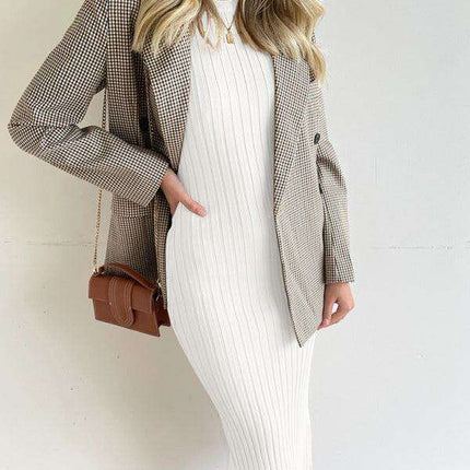 Chic Sleeveless Ribbed Bodycon Dress with Modern Elegance