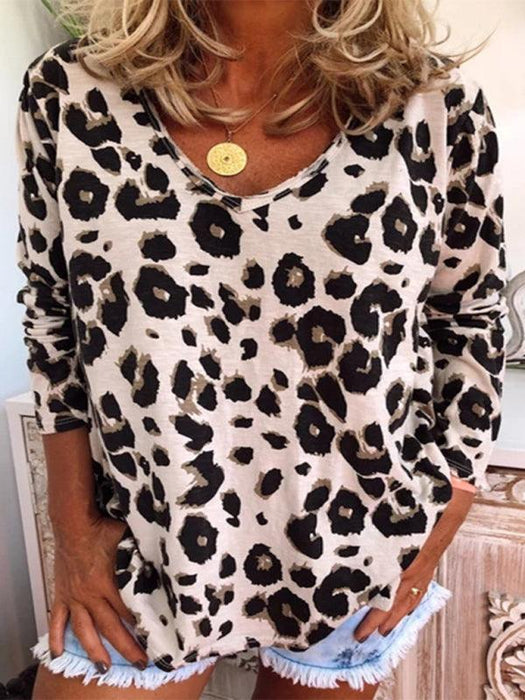 Leopard Print V-neck Oversized Jumper - Fashionable Women's Stylish Top for Relaxation