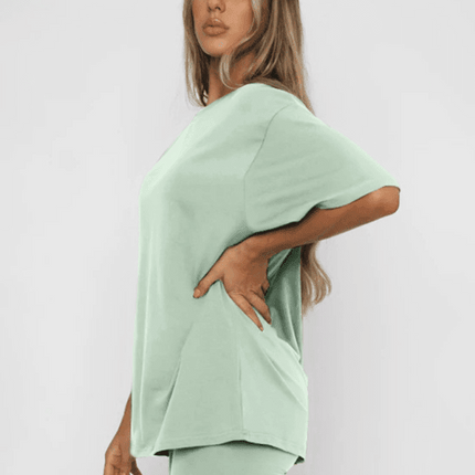 Chic Solid Color Women's Two-Piece Set with Shorts for Casual Elegance