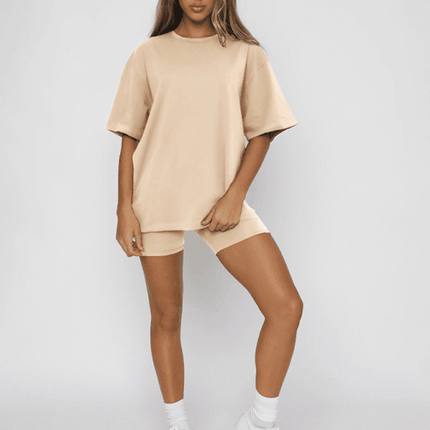 Chic Solid Color Women's Two-Piece Set with Shorts for Casual Elegance