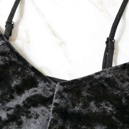 Jakoto Luxe Velvet V-neck Lingerie Ensemble