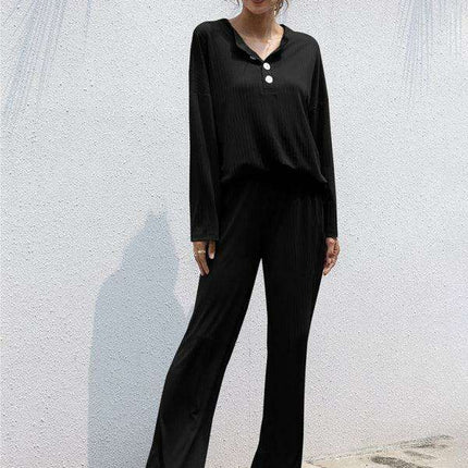 Chic Comfort Women's V-Neck Top & Shorts Ensemble - Perfect Spring-Summer Look