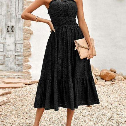 Elegant Strapless Taffeta Cocktail Dress with Lace Detailing for Women