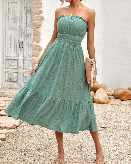 Elegant Strapless Taffeta Cocktail Dress with Lace Detailing for Women