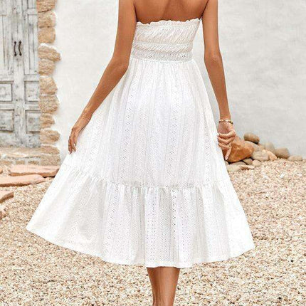 Elegant Strapless Taffeta Cocktail Dress with Lace Detailing for Women