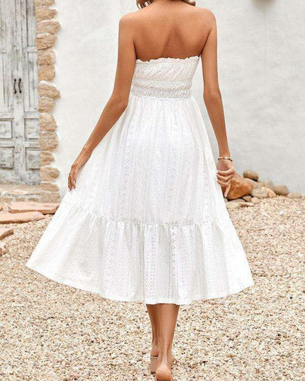 Elegant Strapless Taffeta Cocktail Dress with Lace Detailing for Women