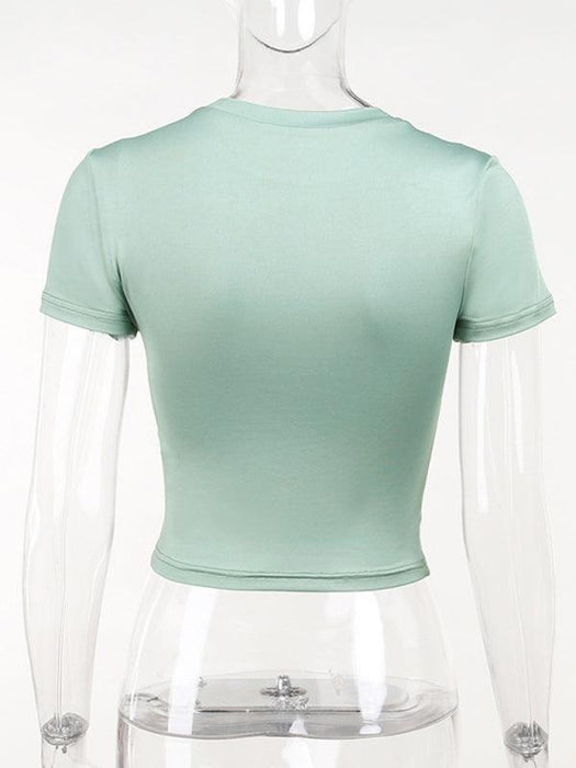 Effortless Style Essential: Women's Solid Color Slim Fit Tee for Everyday Chic