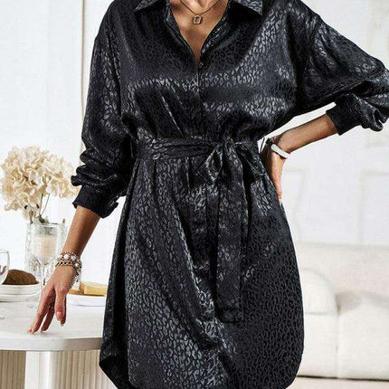 Elegant Button-Up Dress with Sophisticated Collar and Unique Self-Pattern