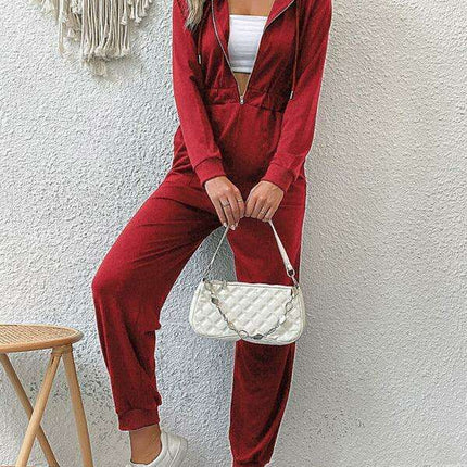 Elegant Solid Color Jumpsuit for Women - A Timeless Addition to Your Wardrobe