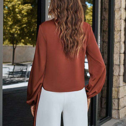 Elegant Streamer V-neck Top - Essential Summer Blouse for Women