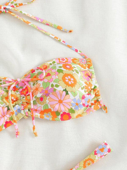 Floral Bikini Set for Beach Babes: Radiate Elegance and Poise