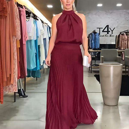 Vibrant Pleated Backless Halterneck Dress: Embrace Effortless Summer Elegance