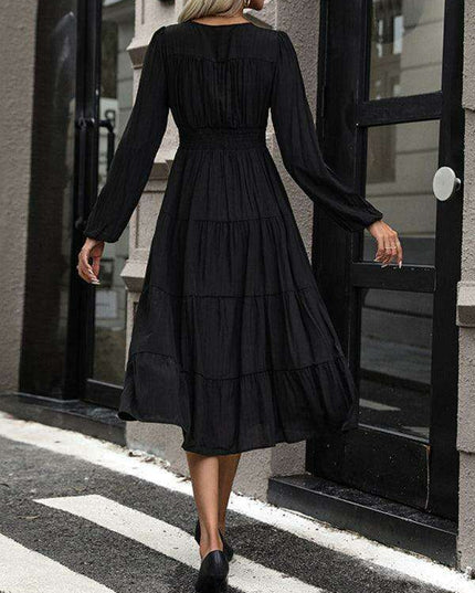 Elegant Black V-Neck Long Sleeve Dress - A Timeless Wardrobe Staple for Any Occasion