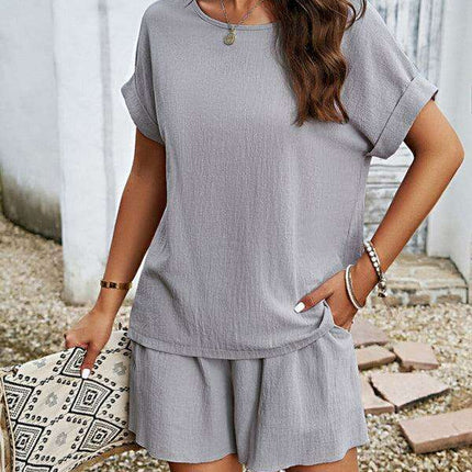 Sophisticated Women's Knit Short Set - Fashion-Forward Ensemble