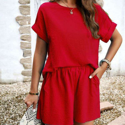 Sophisticated Women's Knit Short Set - Fashion-Forward Ensemble