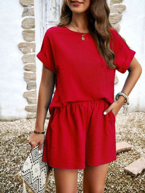 Sophisticated Women's Knit Short Set - Fashion-Forward Ensemble
