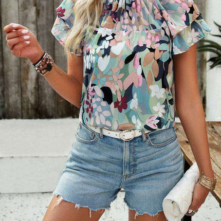 Floral Delight Short-Sleeve Top: Must-Have for Spring and Summer