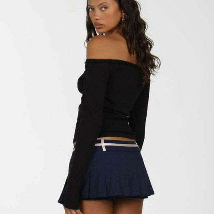 Chic Off-Shoulder Lace Bow Blouse: Fashionable Women's Long-Sleeve Top