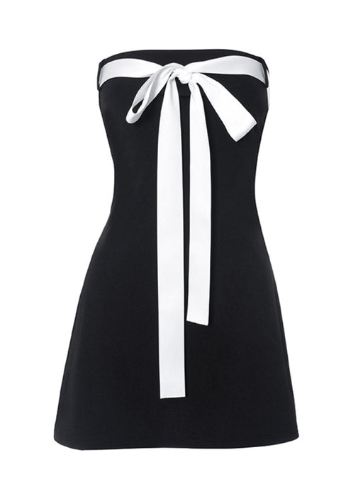 Sultry Backless Bow Bandeau Dress with Hip Short - Elegant and Flirtatious