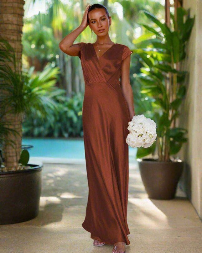 Elegant Enchantment: Exquisite V-neck Mermaid Dress for Memorable Celebrations