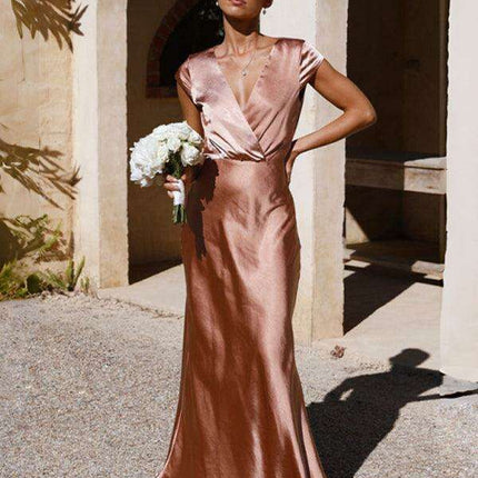 Elegant Enchantment: Exquisite V-neck Mermaid Dress for Memorable Celebrations