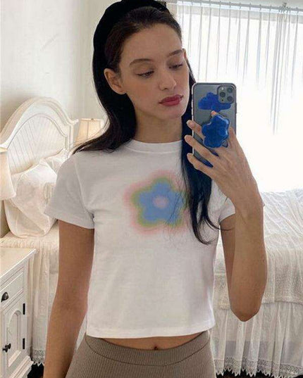 Retro-Inspired Women's Relaxed Fit T-Shirt with Unique Sleeve Design and Letter Print