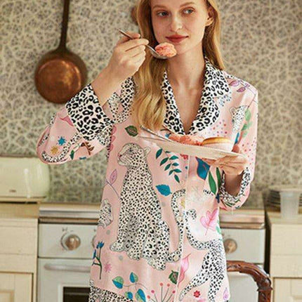 Sophisticated Floral Pattern Women's Polyester Suit Set with Long-Sleeve Blouse and Trousers