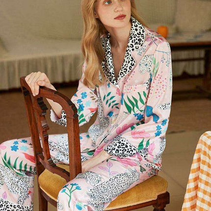Sophisticated Floral Pattern Women's Polyester Suit Set with Long-Sleeve Blouse and Trousers