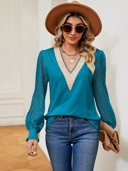 V-Neck Lace Patchwork Oversized Top with Dropped Shoulder Sleeves for Casual Elegance