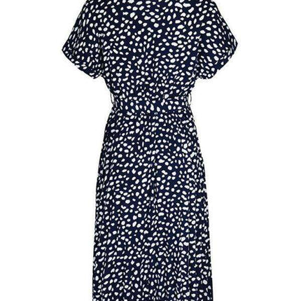 Bold and Beautiful Leopard Print Raglan Dress: Elevate Your Fashion Game