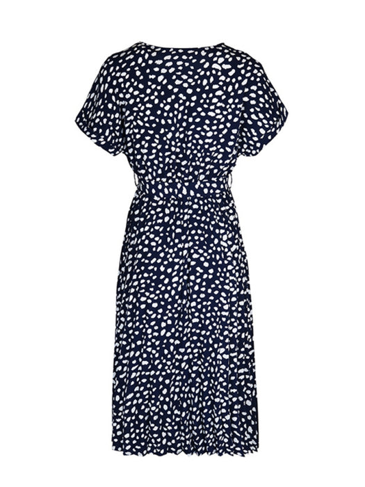 Leopard Print Short-Sleeve Dress with Chic Raglan Sleeves