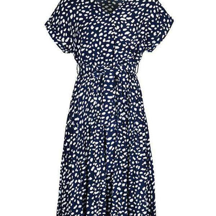 Bold and Beautiful Leopard Print Raglan Dress: Elevate Your Fashion Game