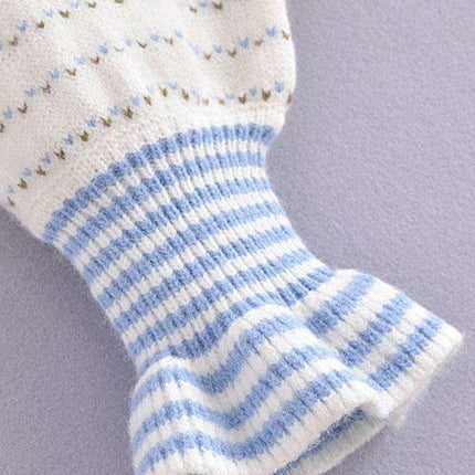 Elegant Bow-Embellished Knit Cardigan with Round Neck and Button Details