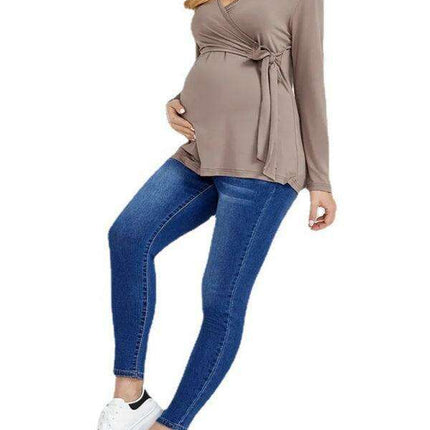 Chic Long-Sleeve V-Neck Maternity Dress for Cozy Autumn-Winter Wear