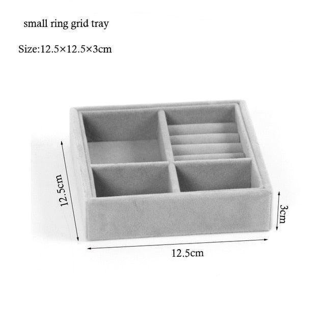 Versatile Custom Jewelry Organizer with Adjustable Grid Configuration
