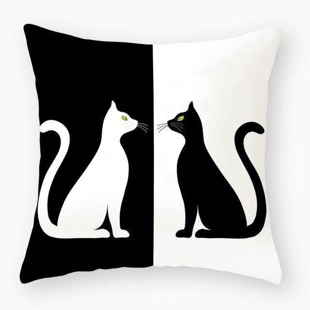 Elegant Cat-Inspired Polyester Cushion Cover - Luxurious Feline Decor 45x45cm