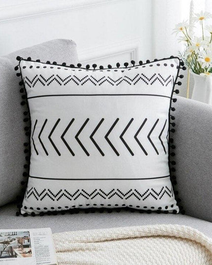 Elegant Black and White Velvet Pillowcase for a Luxurious Home Atmosphere