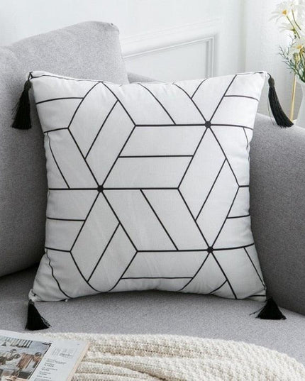 Elegant Black and White Velvet Pillowcase for a Luxurious Home Atmosphere