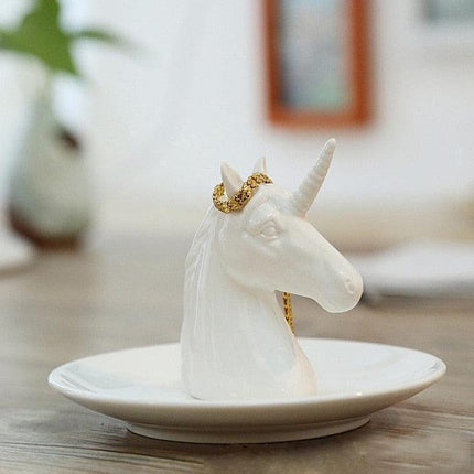 Elegant Nordic White Ceramic Jewelry Tray: The Perfect Blend of Style and Functionality