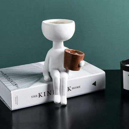 Contemporary Nordic Ceramic Vase: A Fusion of Art and Modern Design