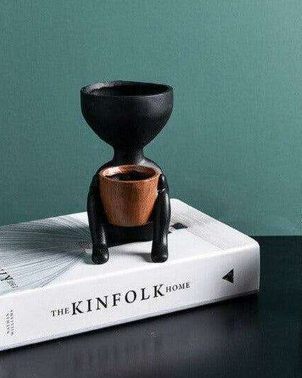 Contemporary Nordic Ceramic Vase: A Fusion of Art and Modern Design