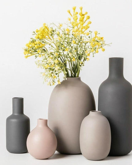 Contemporary Nordic Ceramic Planter for Chic Living Spaces