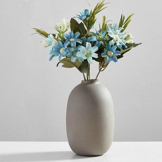 Contemporary Nordic Ceramic Planter for Chic Living Spaces