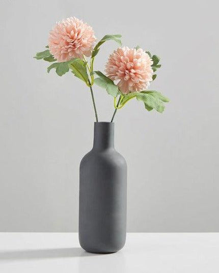 Contemporary Nordic Ceramic Planter for Chic Living Spaces