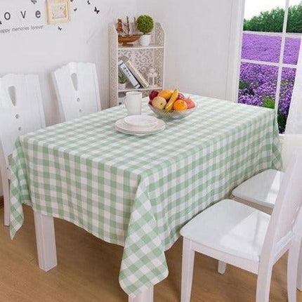 Chic Plaid Polyester Dining Table Cover for Elegant Gatherings