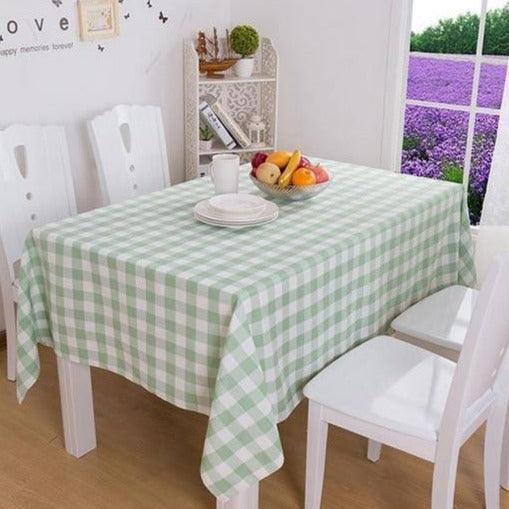 Chic Plaid Polyester Dining Table Cover for Elegant Gatherings