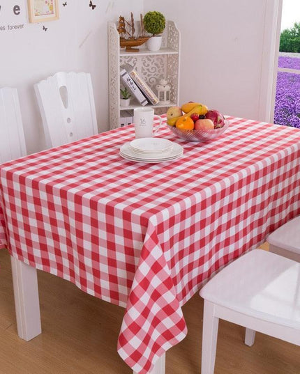 Chic Plaid Design Table Cover - Elevate Your Dining Style