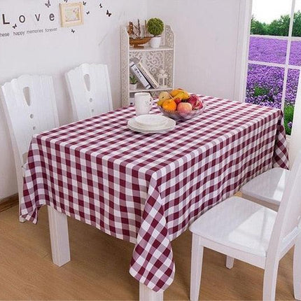 Chic Plaid Design Table Cover - Elevate Your Dining Style