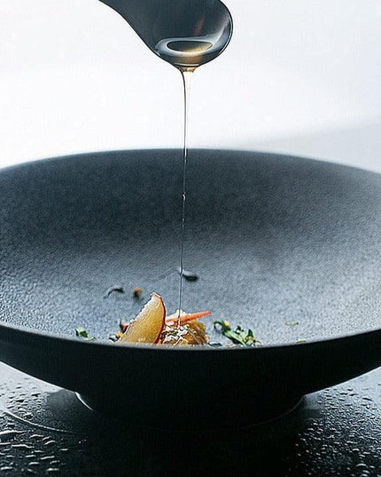 Stylish Black Ceramic Salad Serving Bowl - Perfect for Fresh Greens